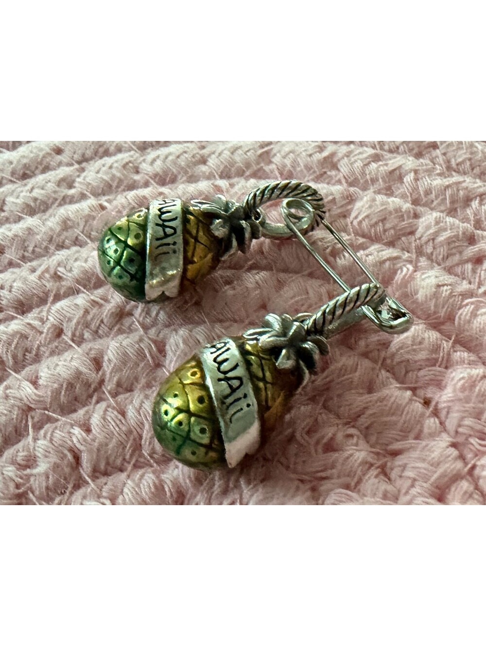 Joan Rivers Hawaii Pineapple Enamel charms Gold Tone